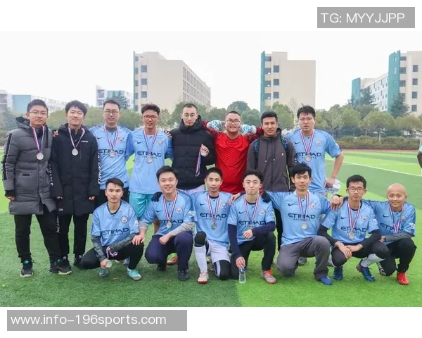 南通足球俱乐部奋勇争先努力拼搏书写辉煌新篇章